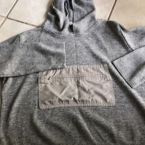 Gray hoodie sweater w cute front zipper 👵🏻